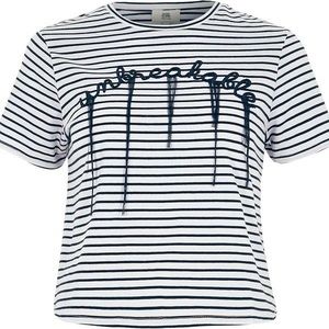 Petite river island t-shirt